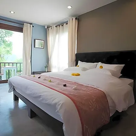 Varee Manust Resort