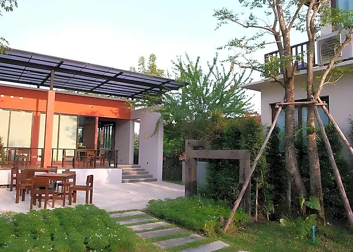 Varee Manust โรงแรม